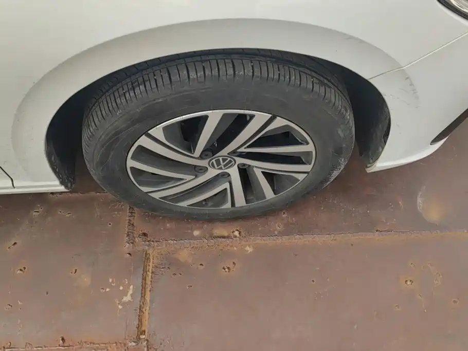 Volkswagen Lavida — миниатюра 6