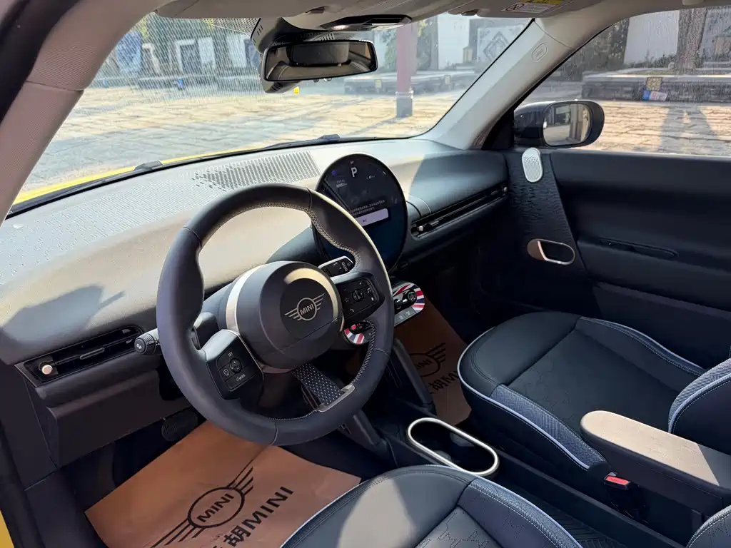 MINI ELECTRIC  COOPER