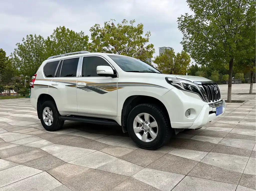 Toyota Prado — миниатюра 3