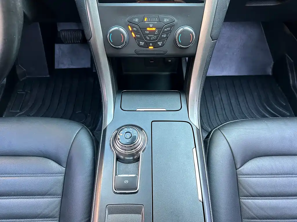 Ford Mondeo — миниатюра 21