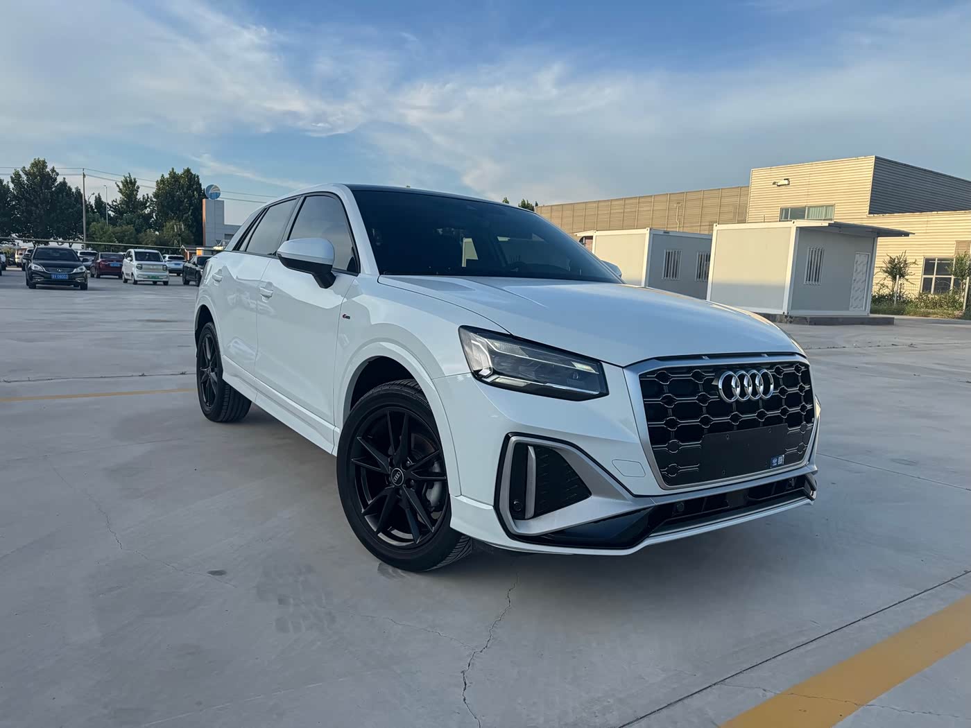 Audi Q2L 1.4 л 2023 г. Белый, пробег 9600 км