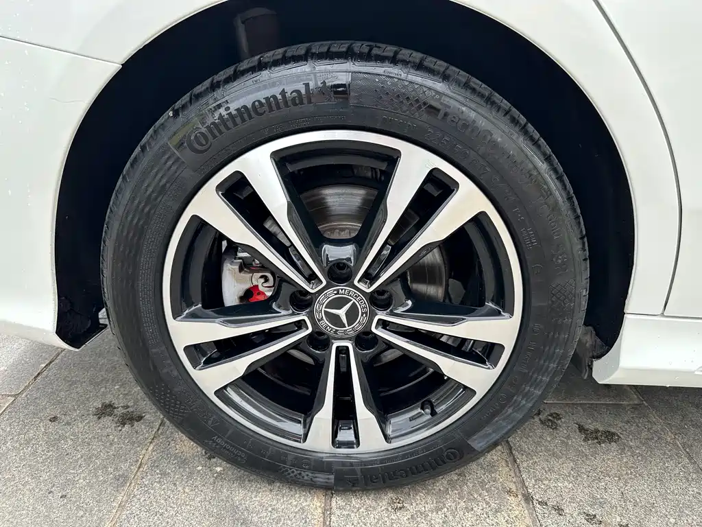 Mercedes-Benz C-Class — миниатюра 38