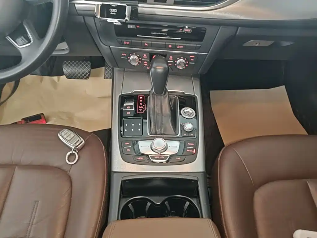 Audi A6L — миниатюра 14