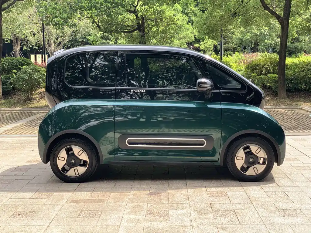 Baojun Kiwi EV