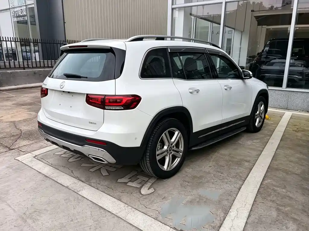 Mercedes-Benz GLB — миниатюра 4