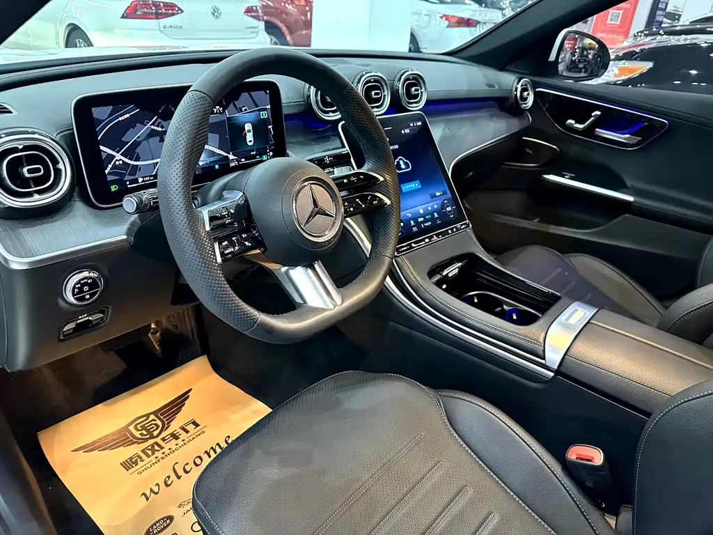 Mercedes-Benz C-Class — миниатюра 6