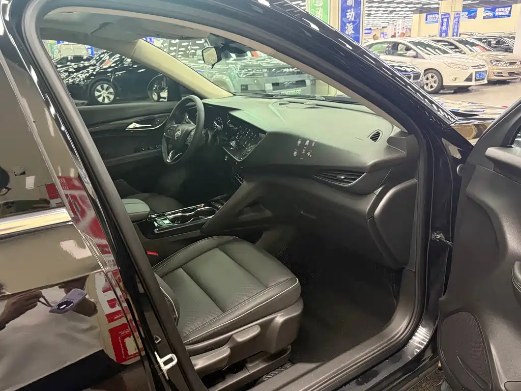 Buick Envision S — миниатюра 10