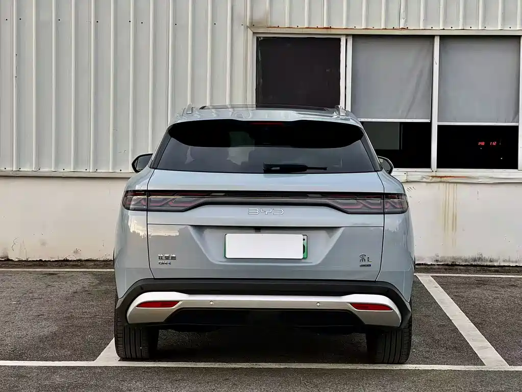 BYD L DM-i — миниатюра 5
