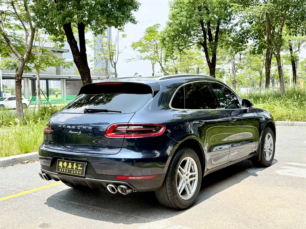 Porsche Macan — миниатюра 6