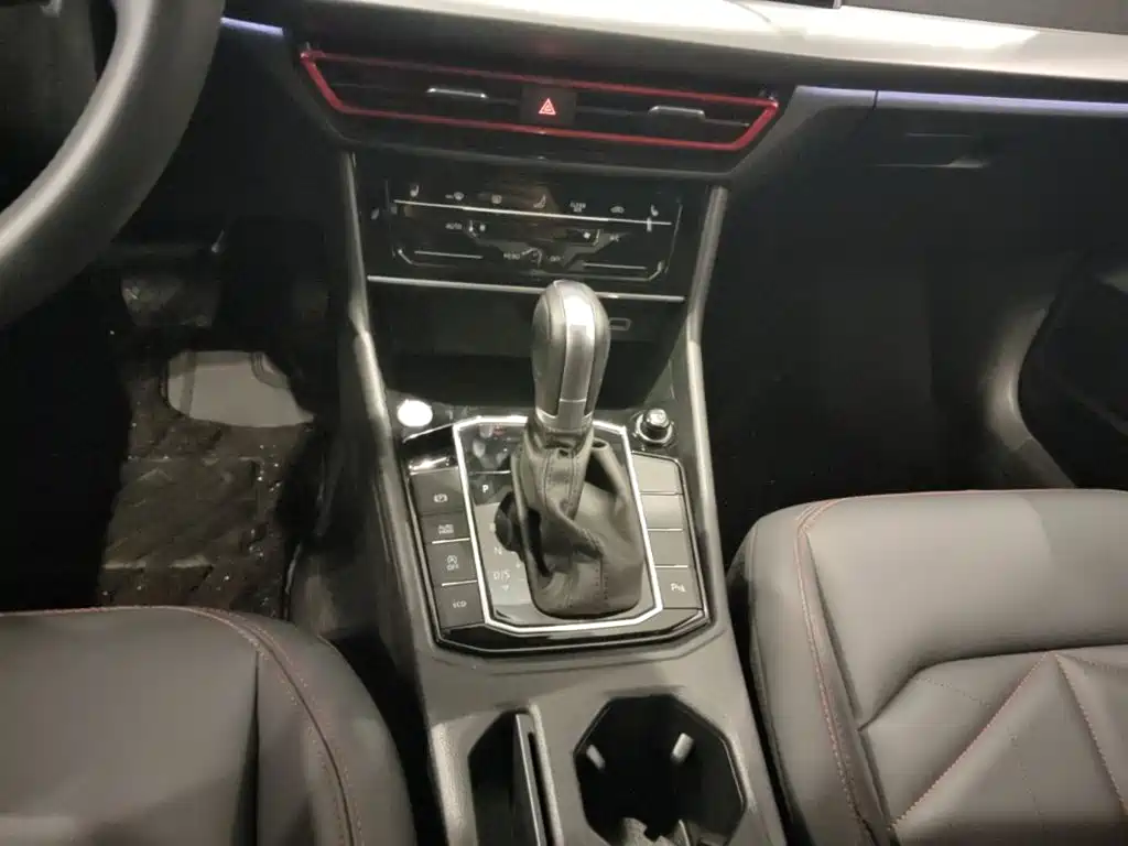Volkswagen Lavida — миниатюра 14