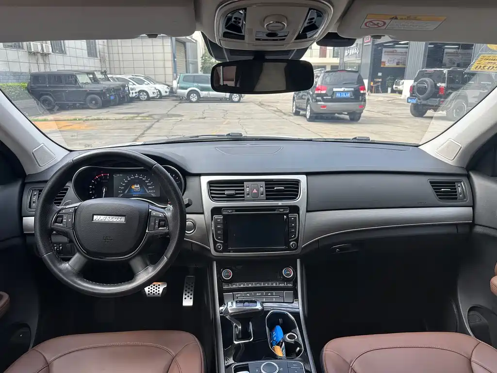 Haval H8 2017 2.0T Smart