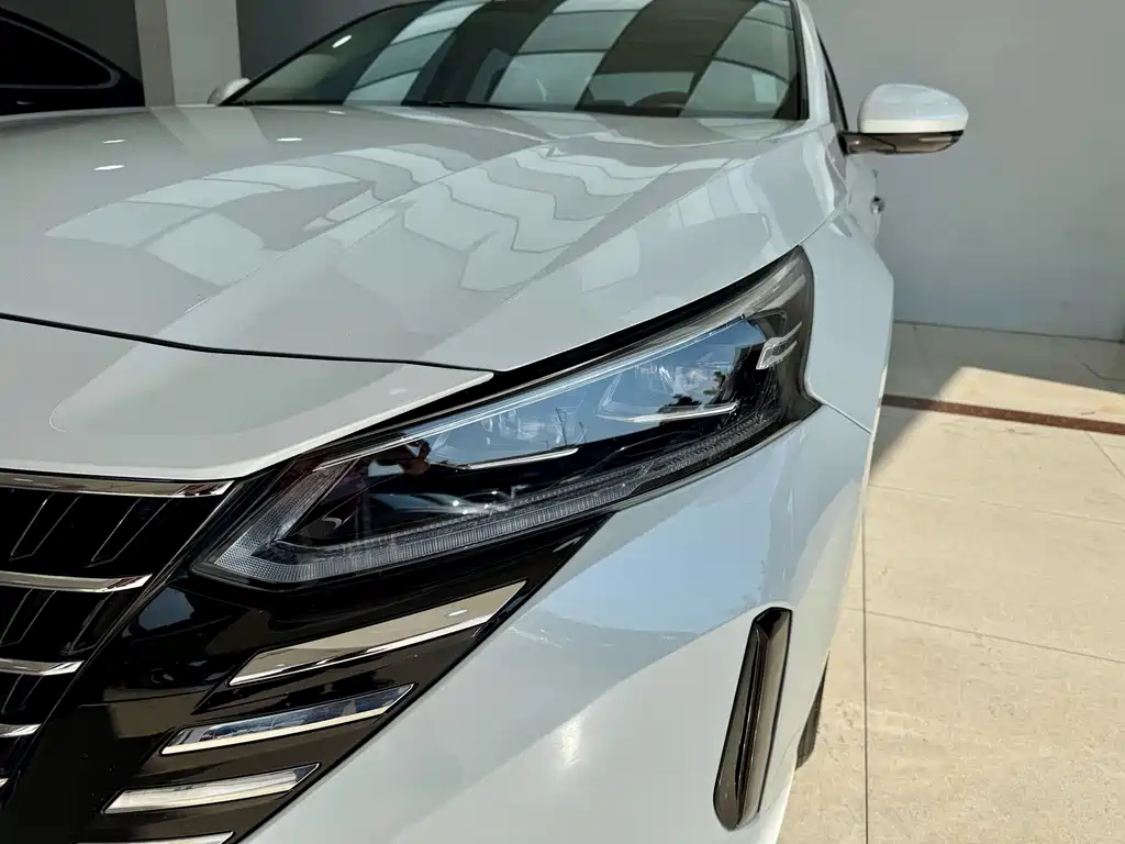 Nissan Teana — миниатюра 4