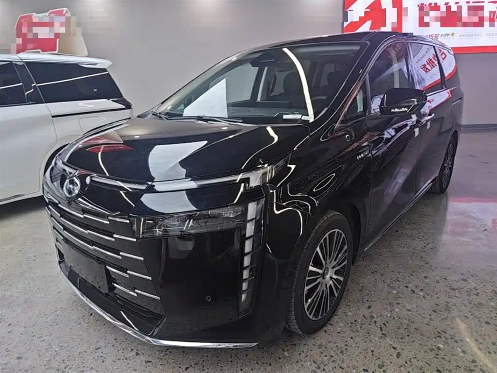 GAC E8 PHEV