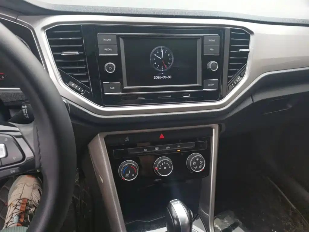 Volkswagen T-Roc — миниатюра 13