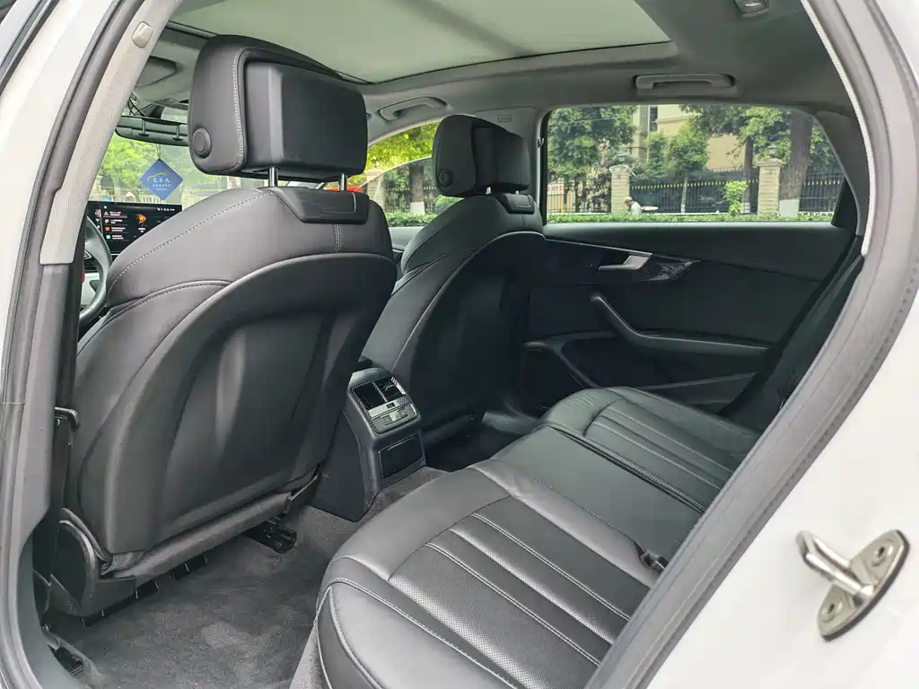 Audi A4L 2020 40 TFSI Luxury