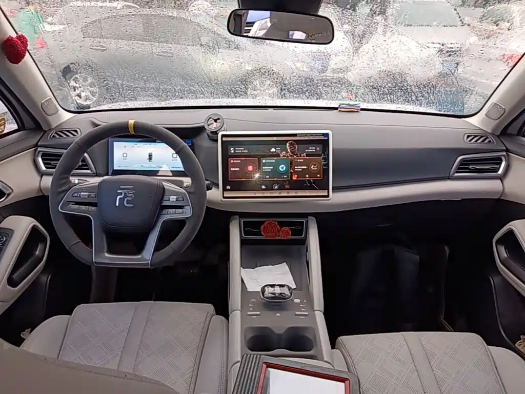 BYD Yuan UP — миниатюра 10