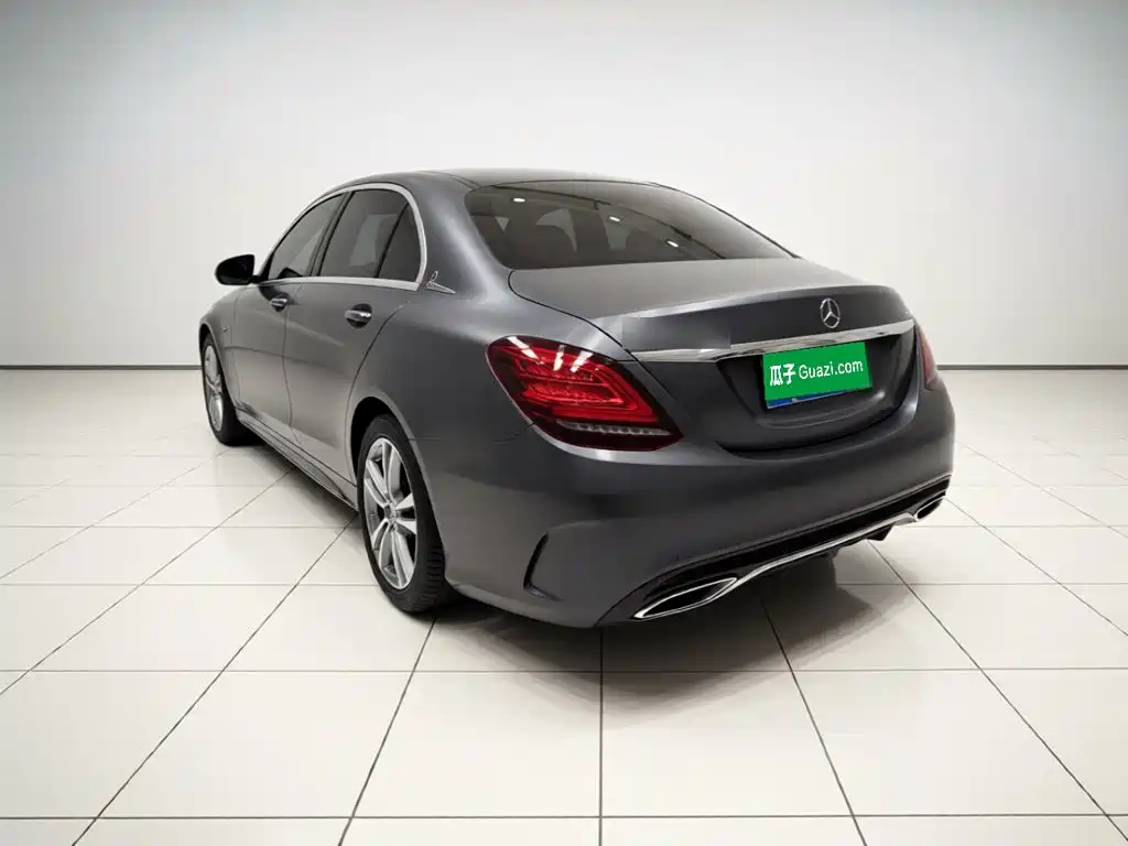 Mercedes-Benz C-Class — миниатюра 4