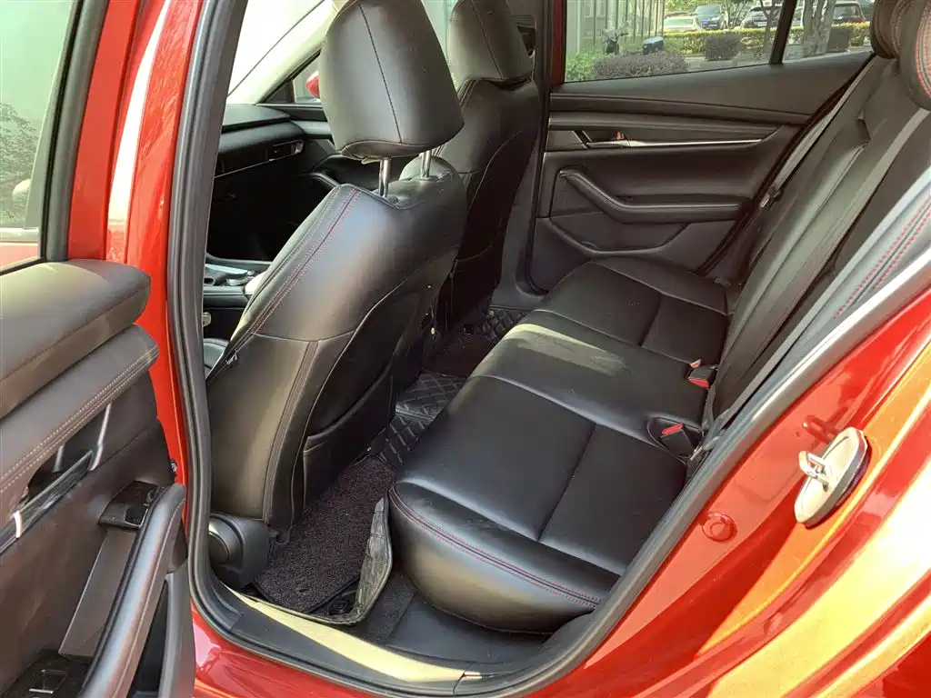 Mazda 3 Axela — миниатюра 5