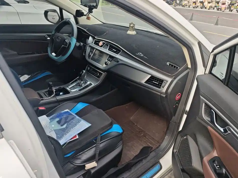 Geely Emgrand GS — миниатюра 19