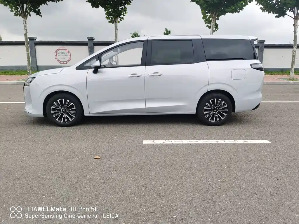 Wuling Звездный свет 730 Новая энергия — миниатюра 3