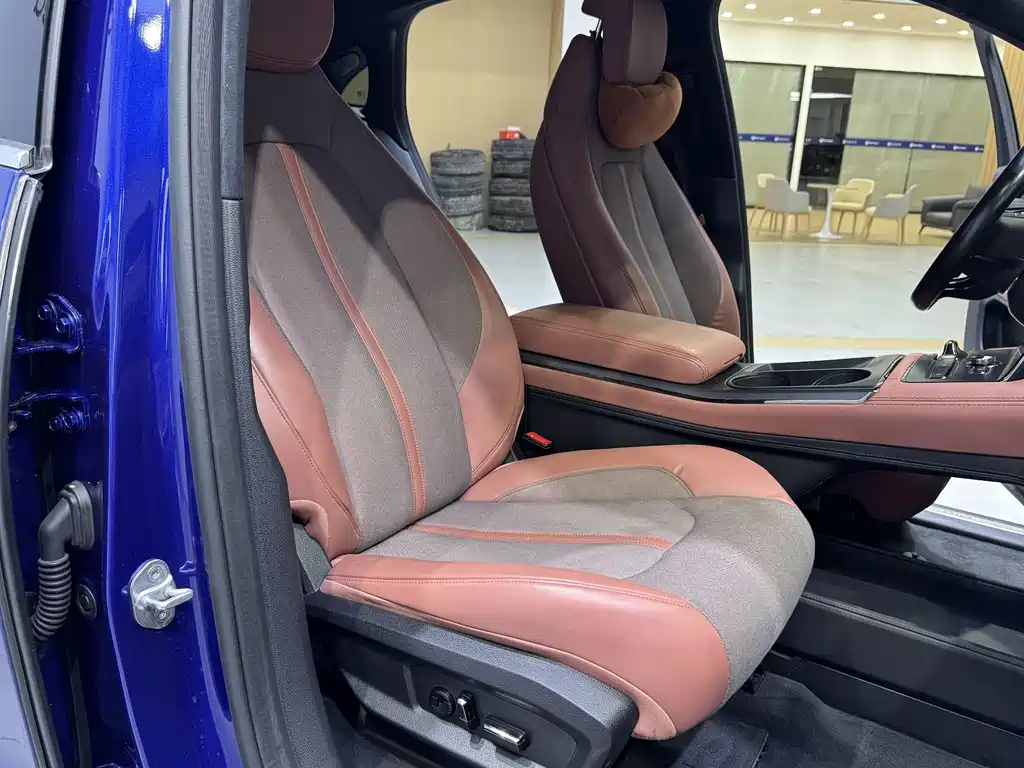 NIO EC6 — миниатюра 17