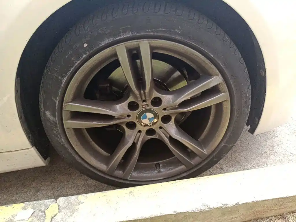 BMW 3 Series — миниатюра 8