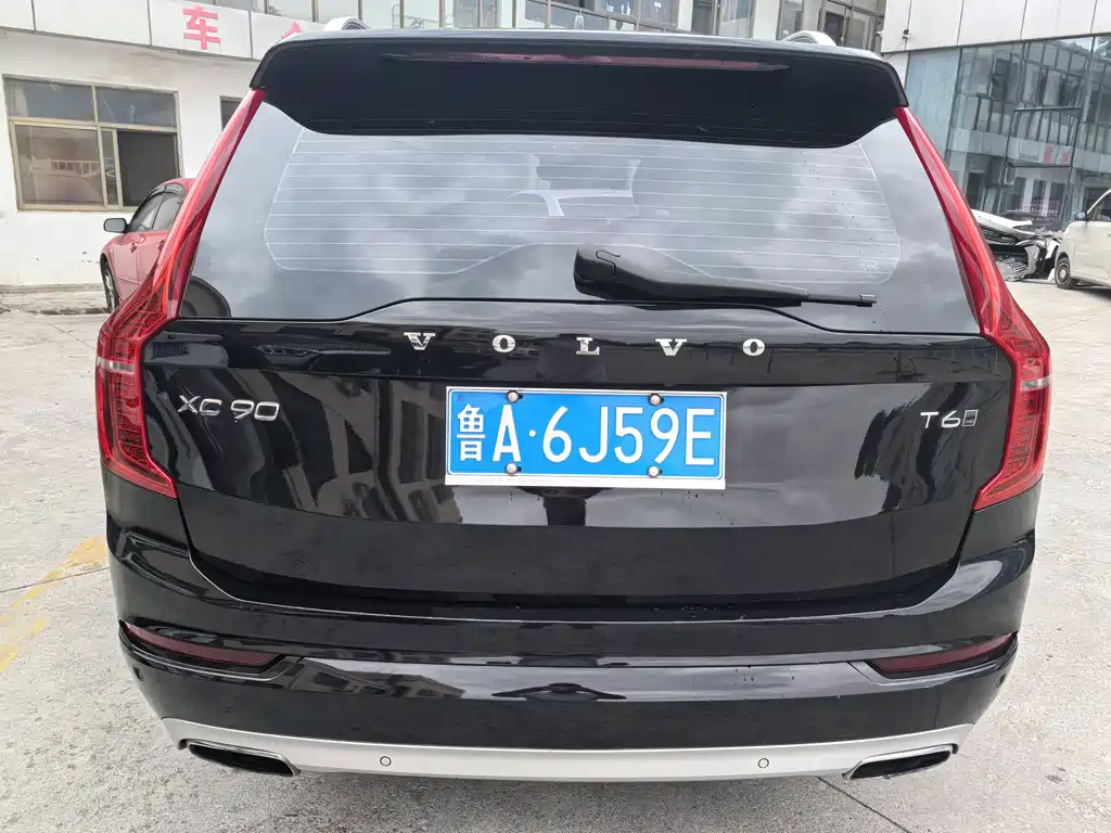 Volvo XC90 — миниатюра 5