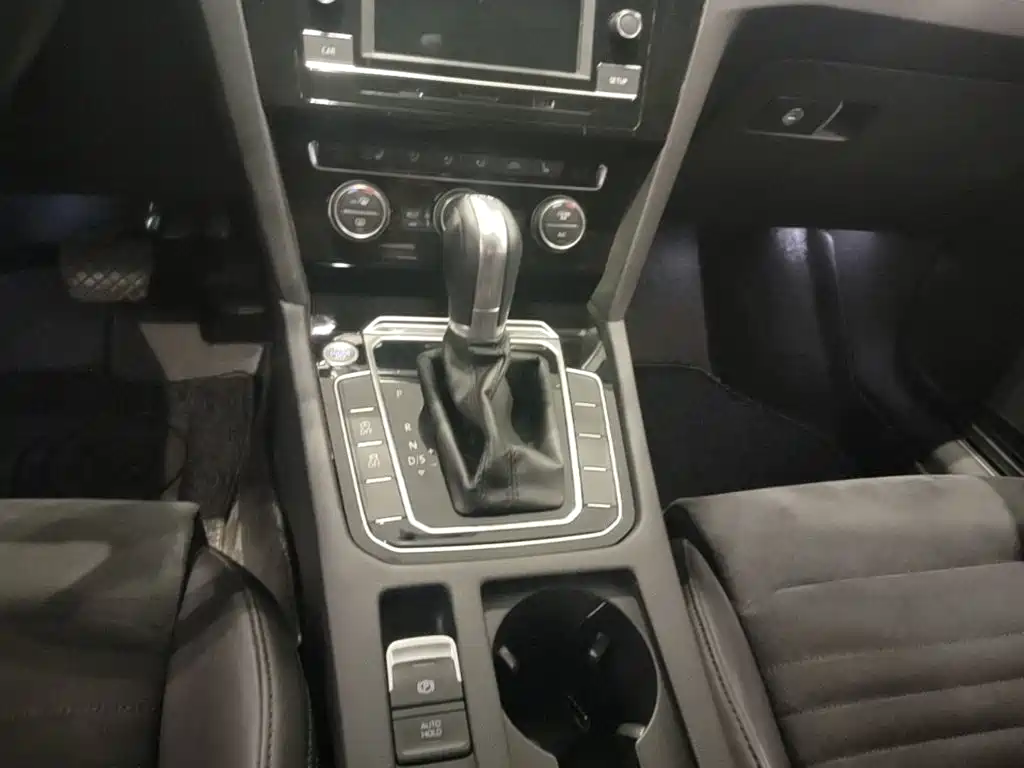 Volkswagen Magotan — миниатюра 14