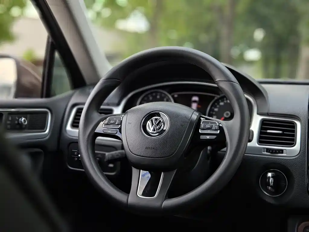 Volkswagen Touareg — миниатюра 22