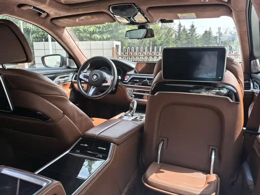 BMW 7 Series 7 2018 740Li xDrive Premium M Sport