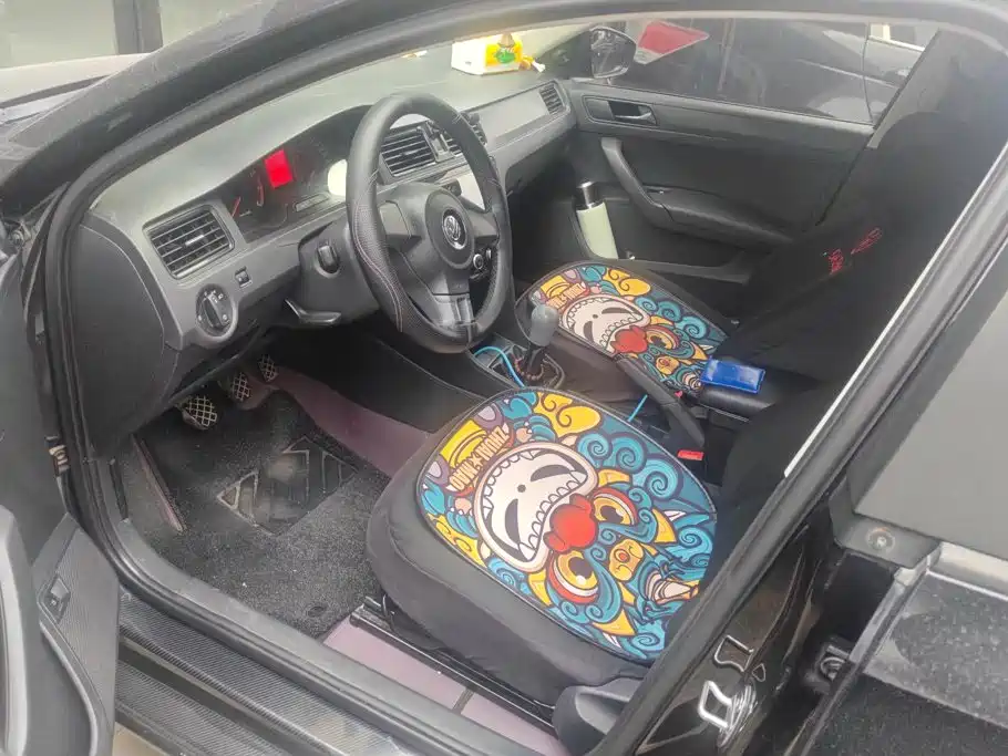 Volkswagen Santana — миниатюра 9