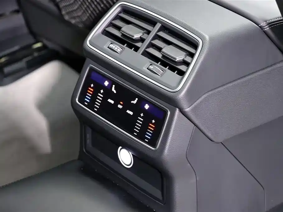 Audi A6L New Energy — миниатюра 13