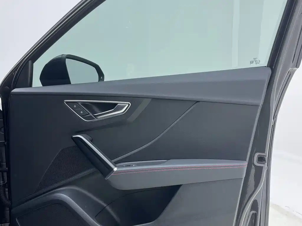 Audi Q2L — миниатюра 27