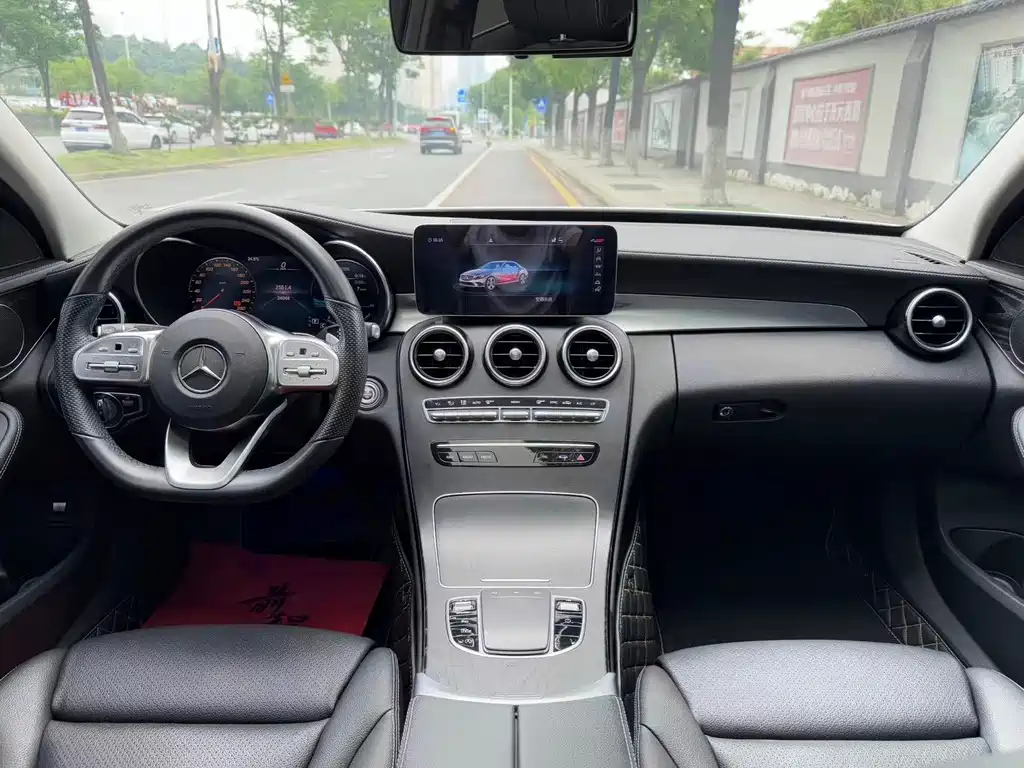 Mercedes-Benz C-Class — миниатюра 15