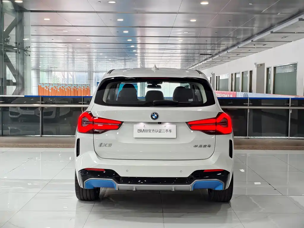 BMW iX3 — миниатюра 5