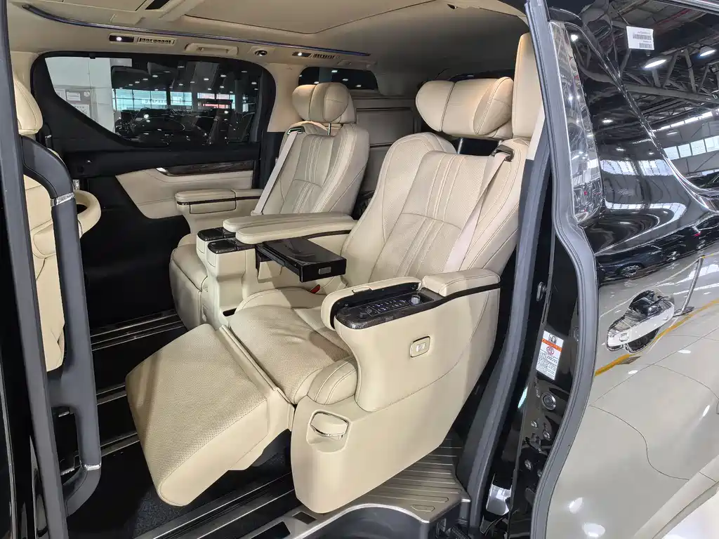 Toyota Alphard 2018 3.5L Luxury