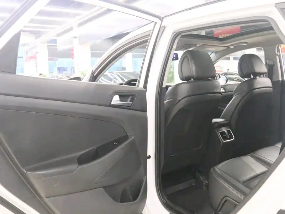 Hyundai Tucson — миниатюра 14