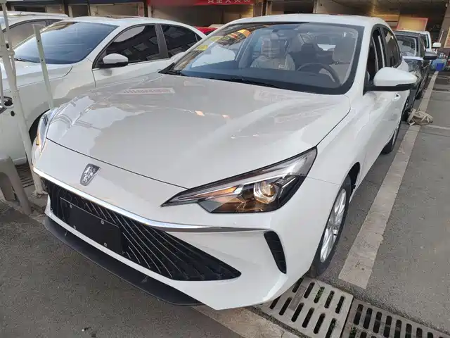 ROEWE  I5 2025