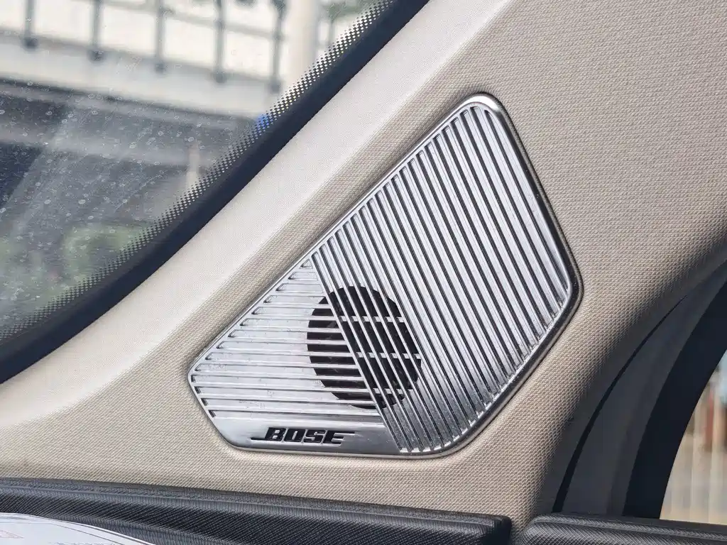 Roewe RX5 eMAX — миниатюра 7