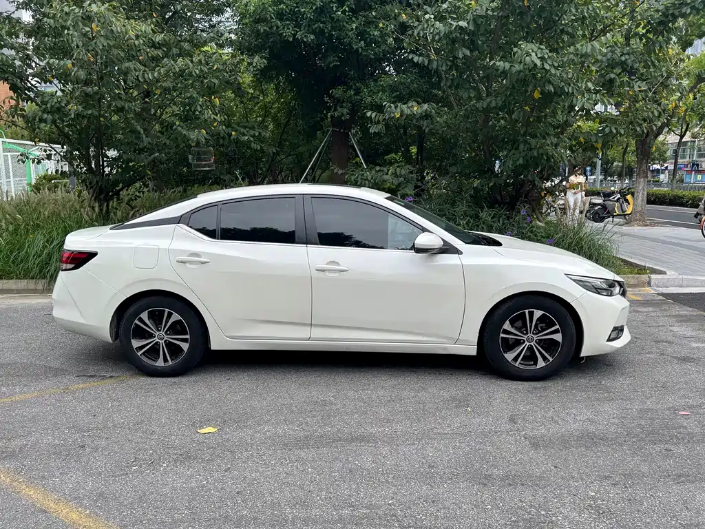 Nissan Sylphy — миниатюра 4