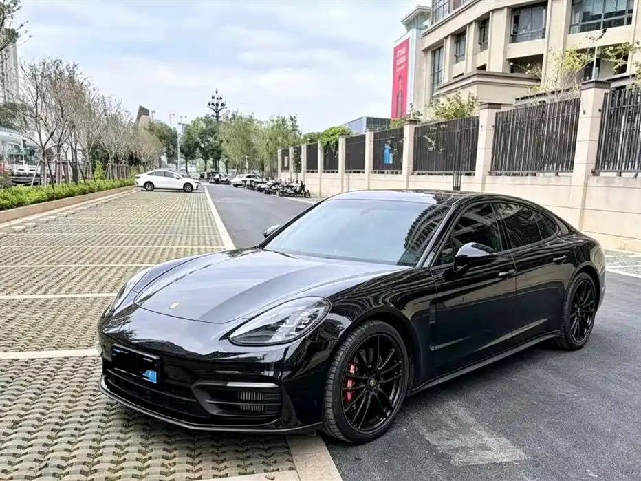 Купить Porsche Panamera