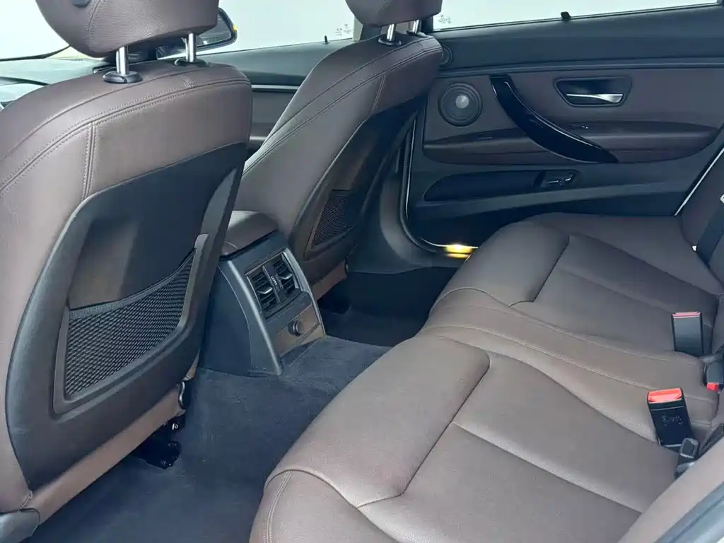 BMW 3 Series — миниатюра 9
