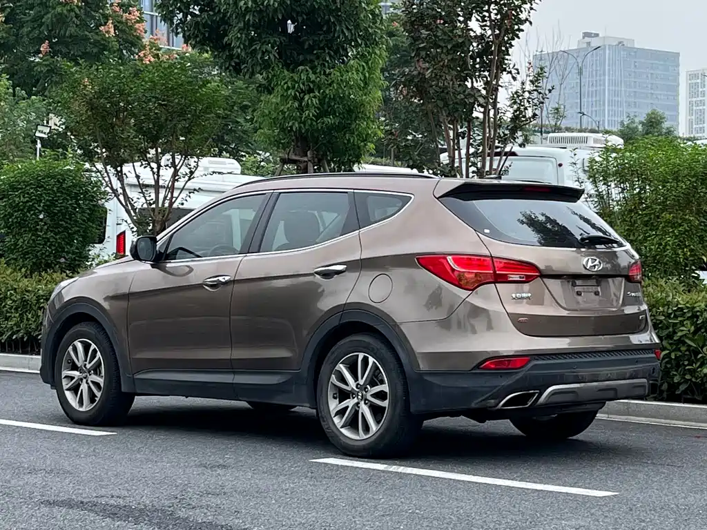 Hyundai Santa Fe — миниатюра 4