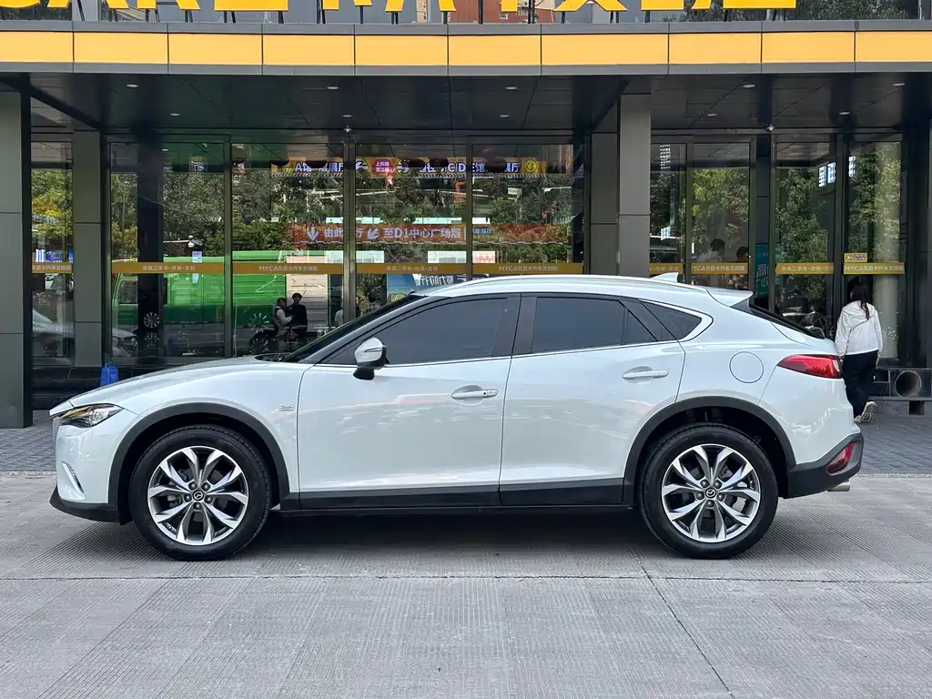 Mazda CX-4 2016 2.5L AT