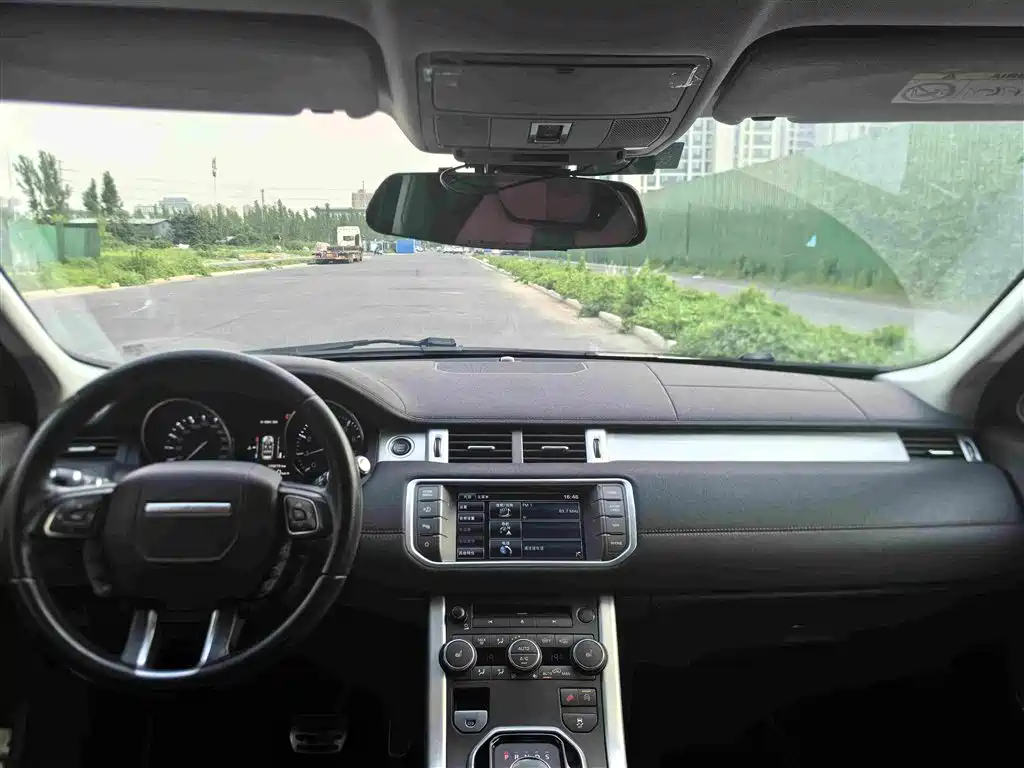 Land Rover Range Rover Evoque 2014 2.0T 5