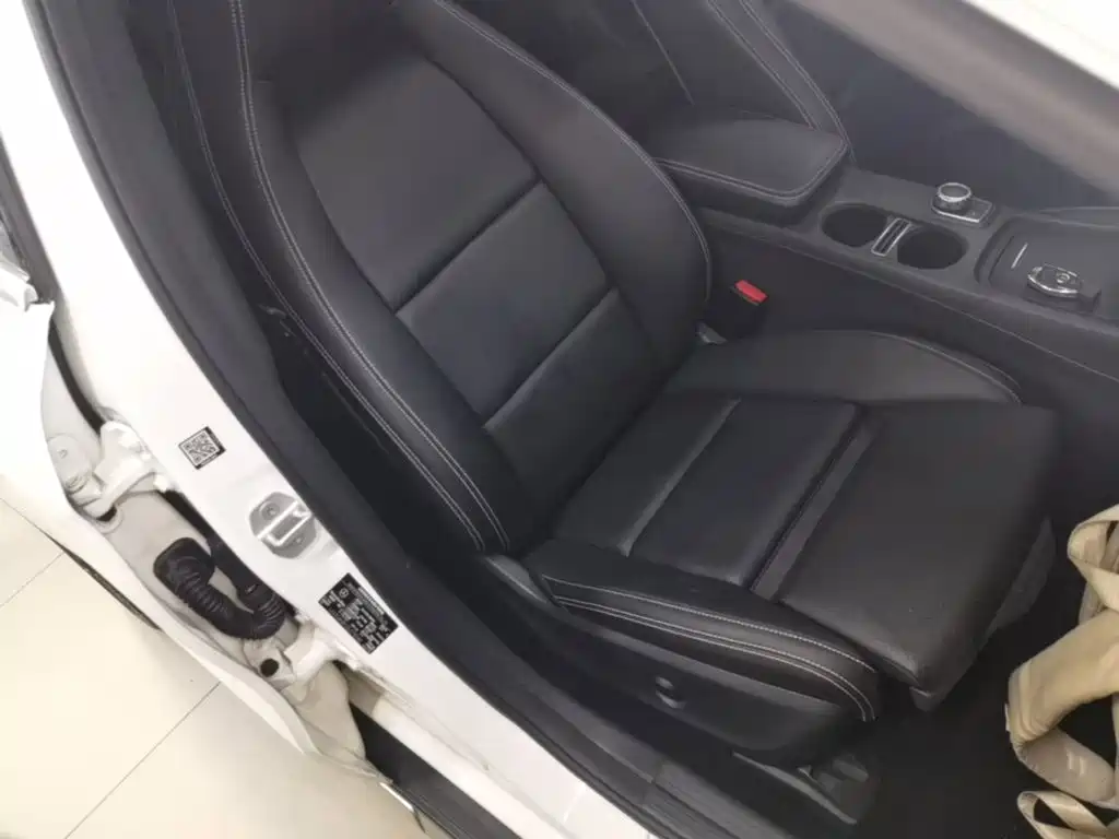 Mercedes-Benz GLA — миниатюра 25