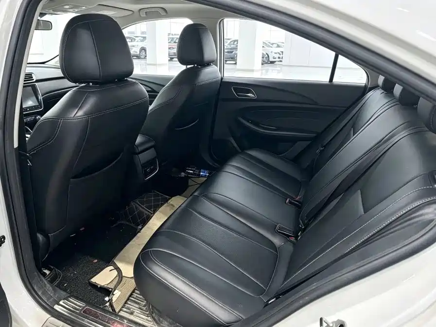 Roewe i5 — миниатюра 5