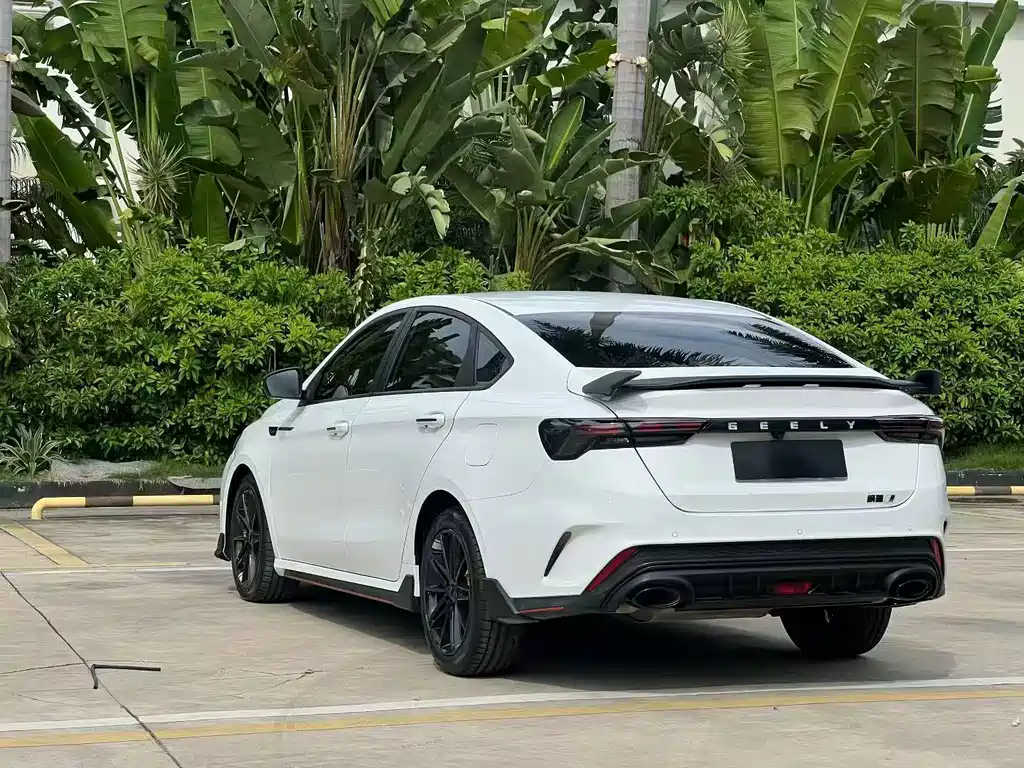 Geely Binrui — миниатюра 7