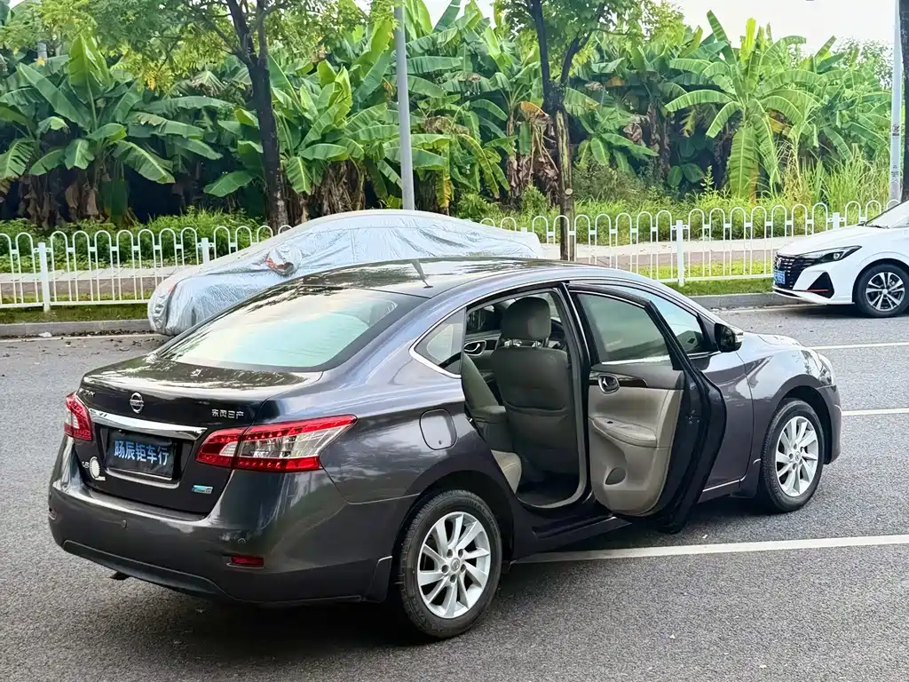 Nissan Sylphy — миниатюра 12