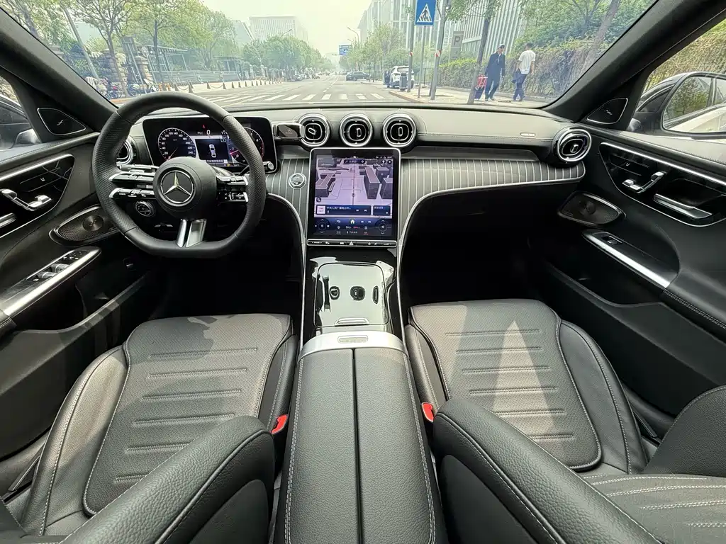 Mercedes-Benz C-Class — миниатюра 22